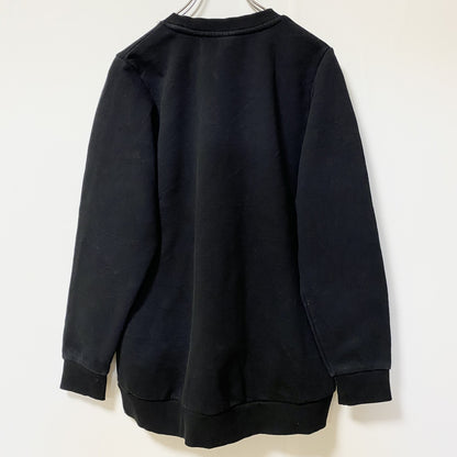 古着 used　FILA フィラ　長袖ワンポイントロゴ刺デザインスウェット　トレーナー　クルーネック　黒　Lサイズ