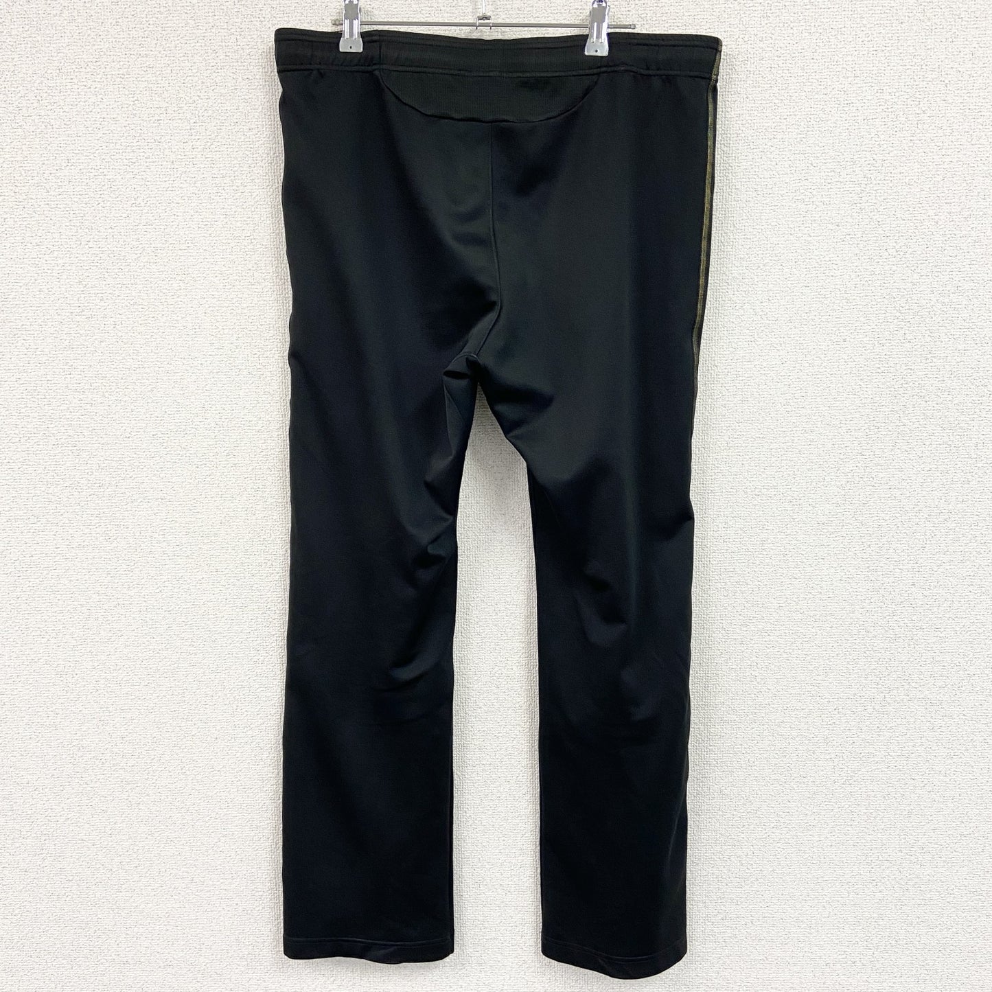 adidas　アディダス　トラックパンツ/ジャージパンツ　黒　ブラック　Lサイズ