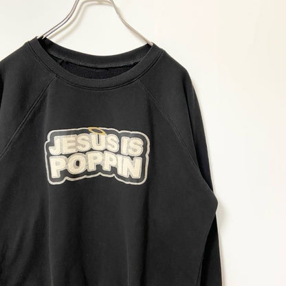 古着 used　JESUS IS POPPIN　長袖プリントスウェット　トレーナー　黒　ブラック　ラグランスリーブ　Lサイズ