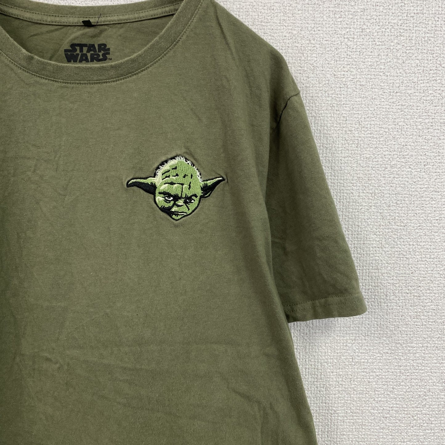 STAR WARS　スターウォーズ　半袖プリントTシャツ　カーキ　Lサイズ