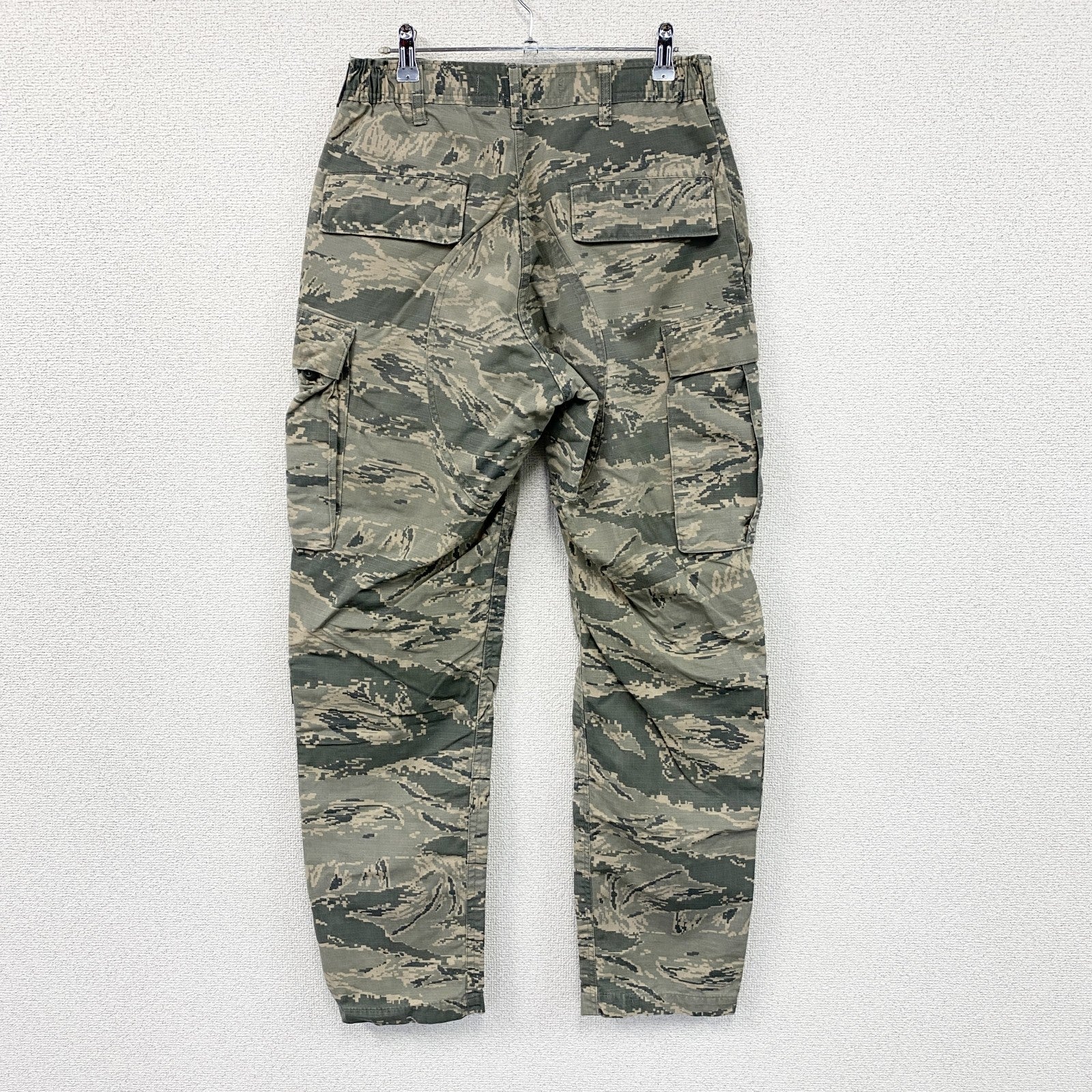 U.S.AIR FORCE　米空軍　ABU　カーゴパンツ　ミリタリーパンツ　8つポケット　デジタルカモ　迷彩　カーキ　30Rサイズ