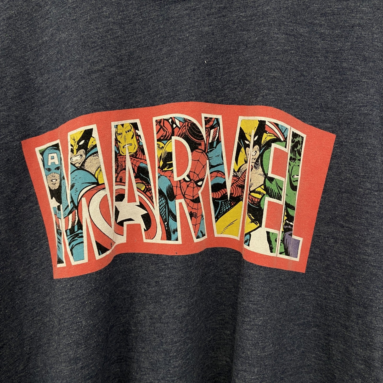古着 used　MARVEL マーベル　半袖オリジナルプリントTシャツ　カジュアルデザイン　ネイビー　クルーネック　Mサイズ