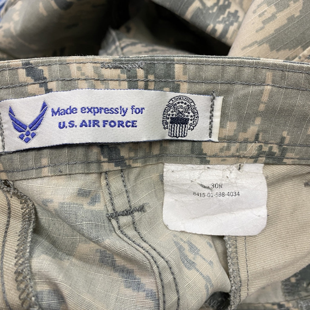 U.S.AIR FORCE　米空軍　ABU　カーゴパンツ　ミリタリーパンツ　8つポケット　デジタルカモ　迷彩　カーキ　30Rサイズ
