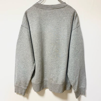 古着 used　LEVI’S リーバイス　長袖フロントロゴデザインスウェット　トレーナー　クルーネック　グレー　Ｌサイズ