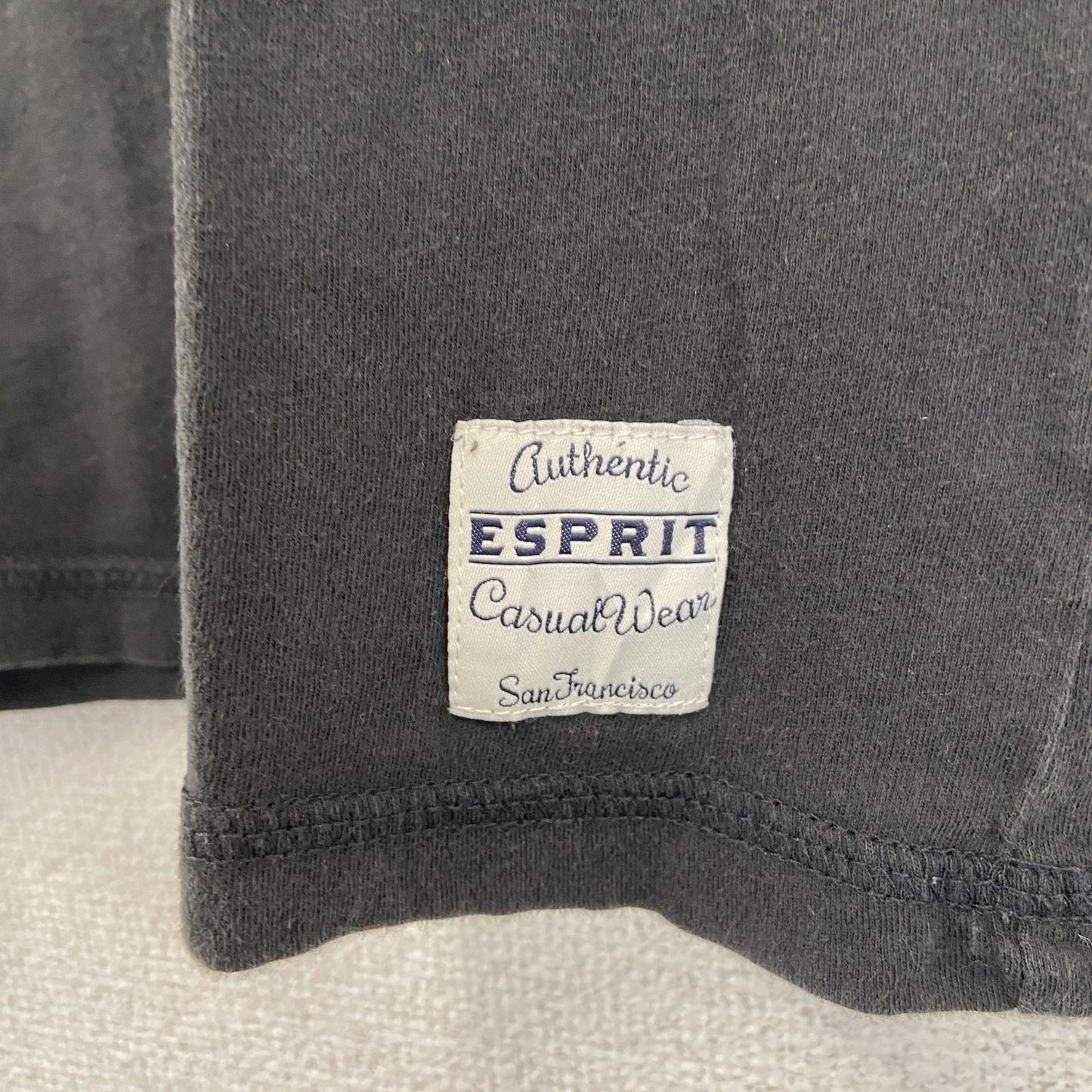 古着 used　Esprit　エスプリ　半袖プリントTシャツ　OAKLAND　ウルフ　カジュアル　黒　クルーネック　Sサイズ