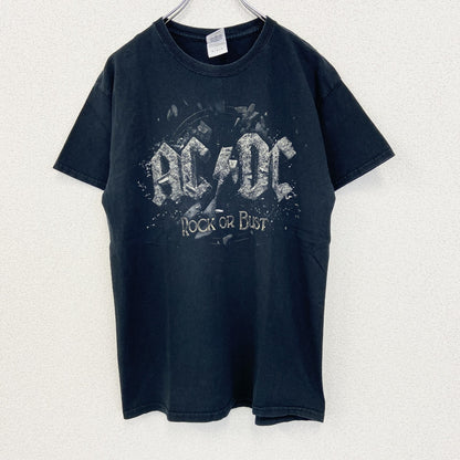 古着 used　GILDAN　半袖ロックプリントTシャツ　AC/DC　ROCK OF BUST　黒　クルーネック　Mサイズ