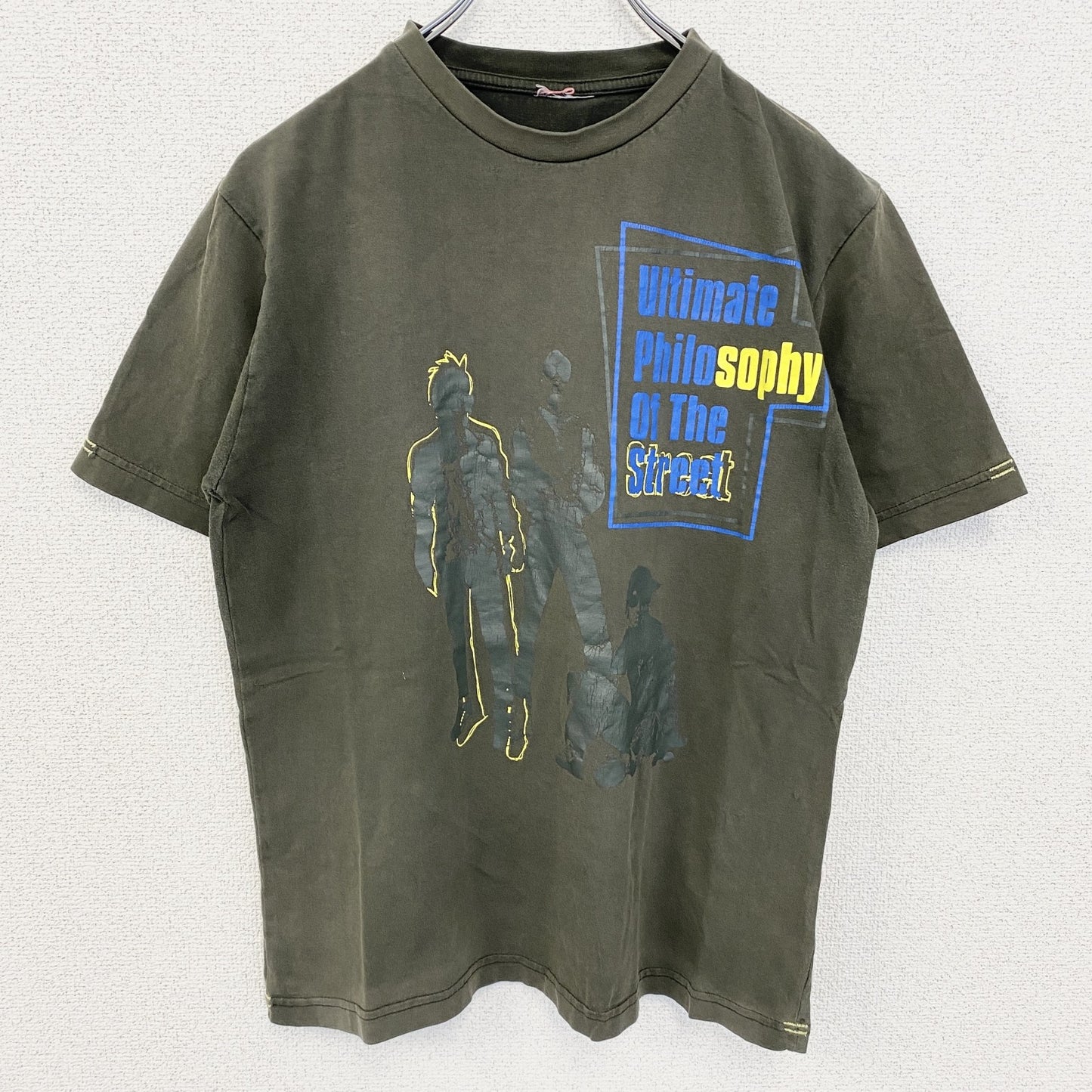 古着 used　半袖プリントTシャツ　デザインTシャツ　ビックプリント　カーキ　クルーネック　Sサイズ
