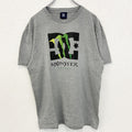 古着 used　DC ディーシー　半袖ロゴプリントTシャツ　モンスターエナジー　グレー　クルーネック　レトロデザイン　Lサイズ