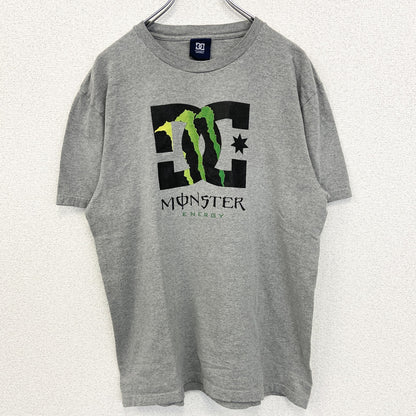 古着 used　DC ディーシー　半袖ロゴプリントTシャツ　モンスターエナジー　グレー　クルーネック　レトロデザイン　Lサイズ