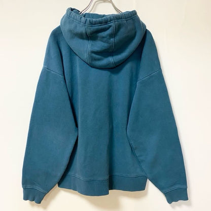 古着 used　FILA フィラ　長袖ワンポイントロゴ刺繡デザインパーカー　フーディースウェット　ブルー　XXＬサイズ