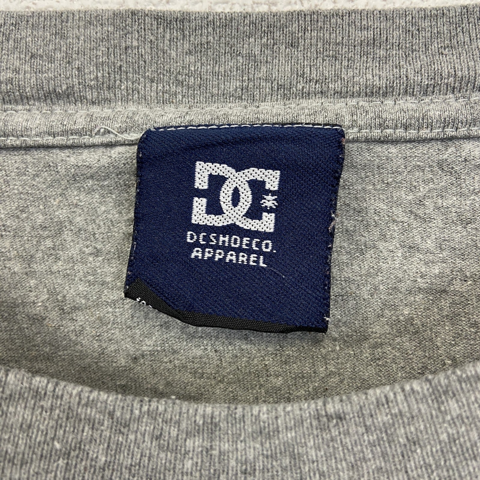 古着 used　DC ディーシー　半袖ロゴプリントTシャツ　モンスターエナジー　グレー　クルーネック　レトロデザイン　Lサイズ