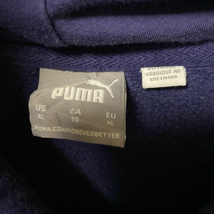 古着 used　PUMA プーマ　長袖ワンポイントロゴデザインパーカー　スウェットフーディ　ネイビー　前ポケット　XLサイズ