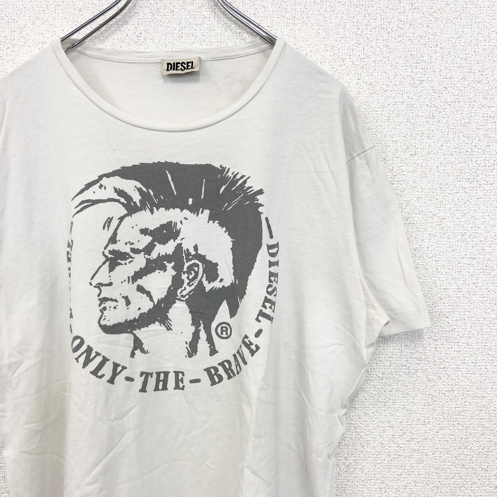 古着 used　DIESEL ディーゼル　半袖プリントTシャツ　カジュアル　シングルステッチ　白　クルーネック　レトロ　Mサイズ