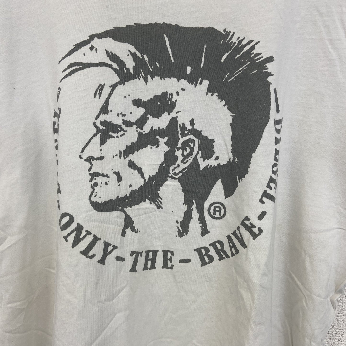 古着 used　DIESEL ディーゼル　半袖プリントTシャツ　カジュアル　シングルステッチ　白　クルーネック　レトロ　Mサイズ