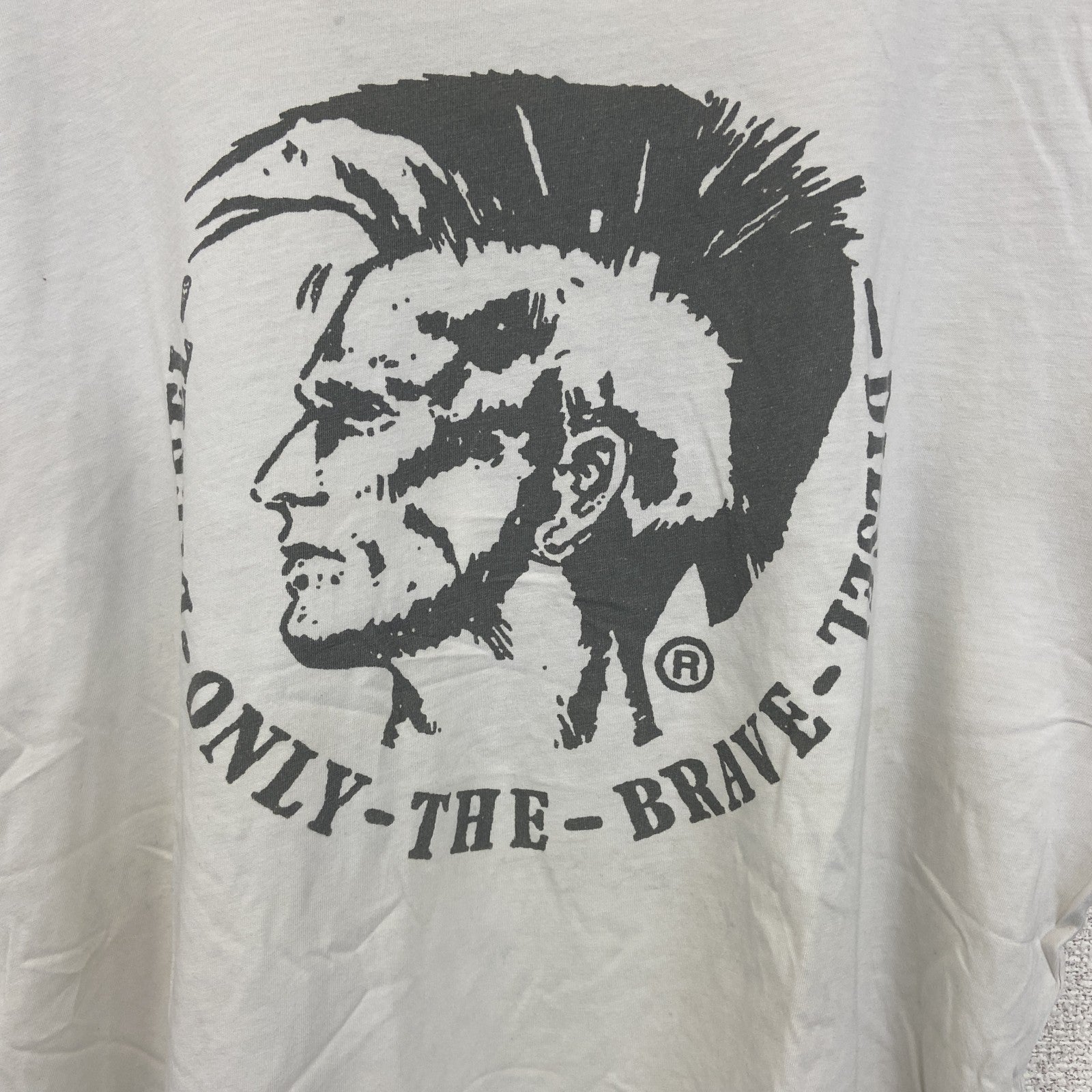 古着 used　DIESEL ディーゼル　半袖プリントTシャツ　カジュアル　シングルステッチ　白　クルーネック　レトロ　Mサイズ