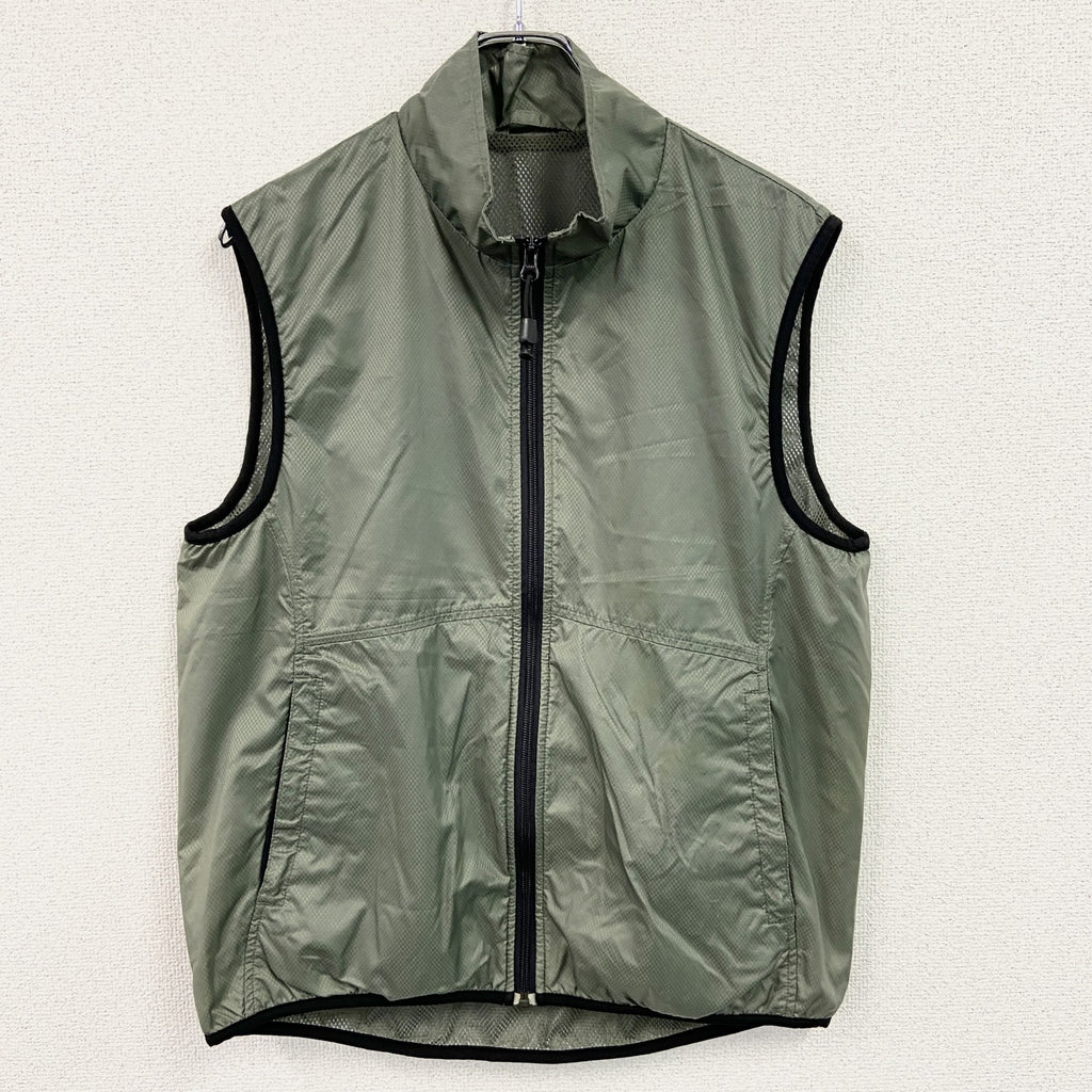 UNIQLO　ユニクロ　フルジップベスト　カーキ　Lサイズ