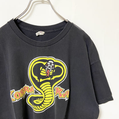 古着 used　ベストキット　COBRA KAI コブラ会　半袖ムービープリントTシャツ　映画　黒　クルーネック　XLサイズ