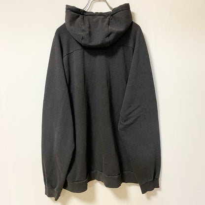 古着 used　PUMA プーマ　長袖ワンポイントロゴデザインパーカー　スウェットフーディ　グレー　前ポケット　XXLサイズ