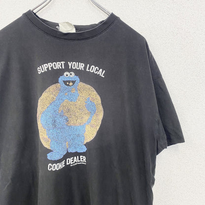 古着 used　B&C ビー&シー　半袖デザインプリントTシャツ　セサミストリート　クッキーモンスター　カジュアル　黒　Lサイズ