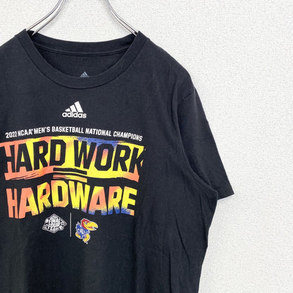 古着 used　adidas　アディダス　半袖クルーネックプリントTシャツ　NCAA　バスケットボール　黒　ブラック　Lサイズ