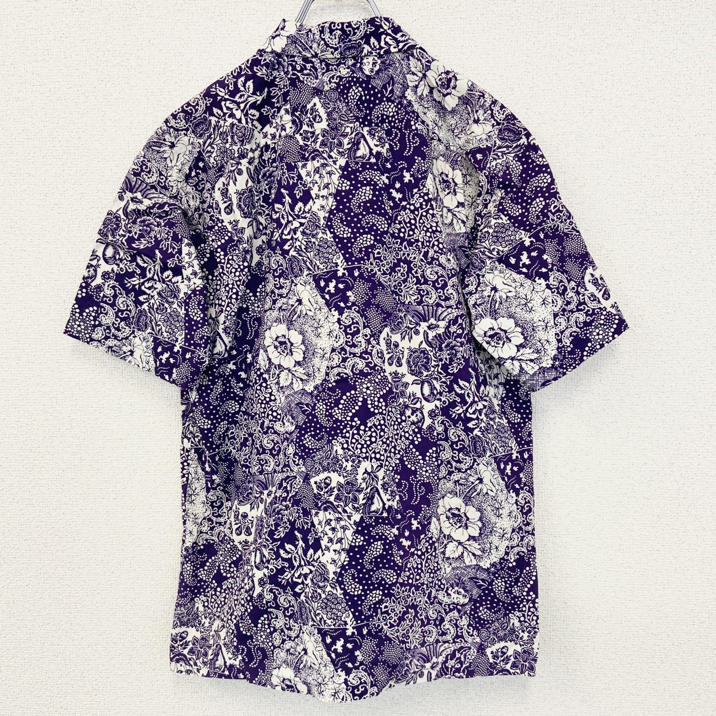 古着 used　HOLIDAY　半袖プリント柄シャツ　総柄　レトロデザイン　リバティ柄　胸ポケット　襟付き　個性的　Lサイズ