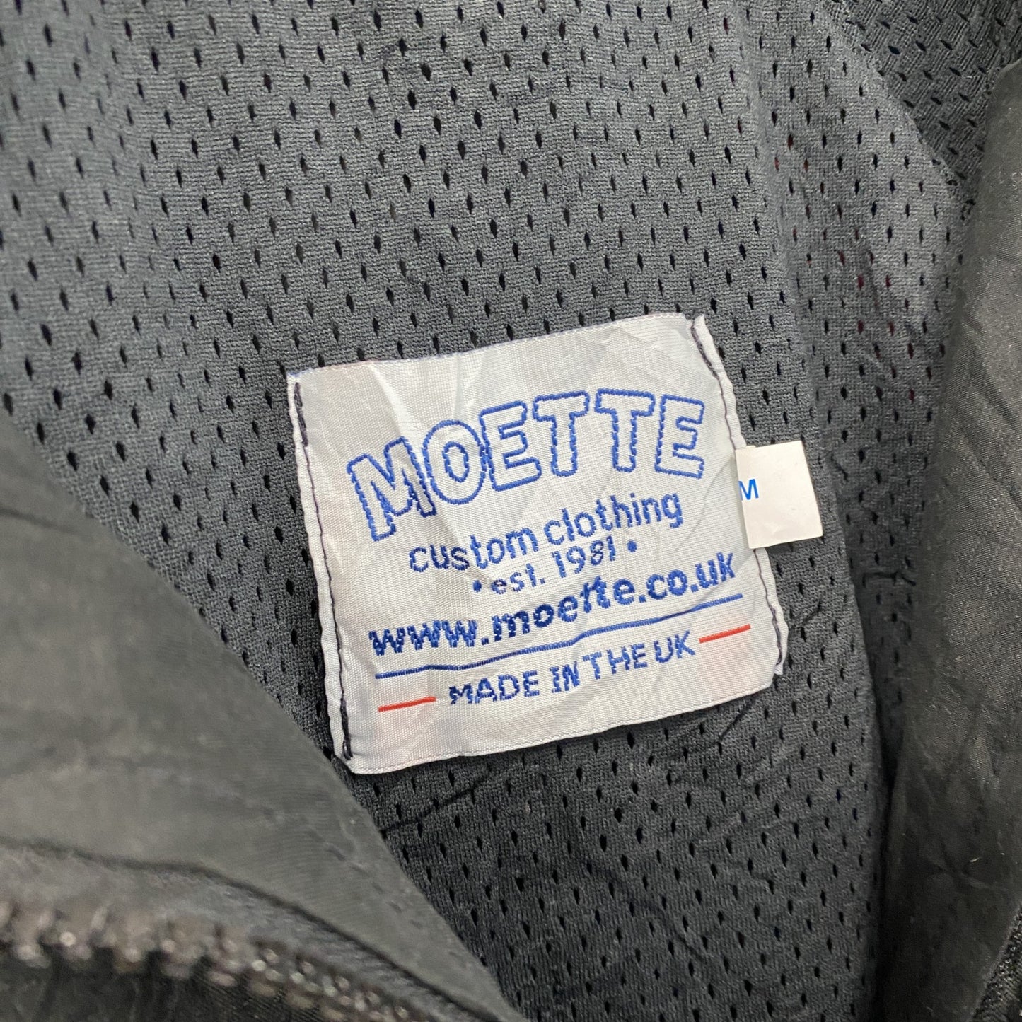 MOETTE　フルジップジャケット　ウィンドブレーカー　黒　ブラック　Mサイズ