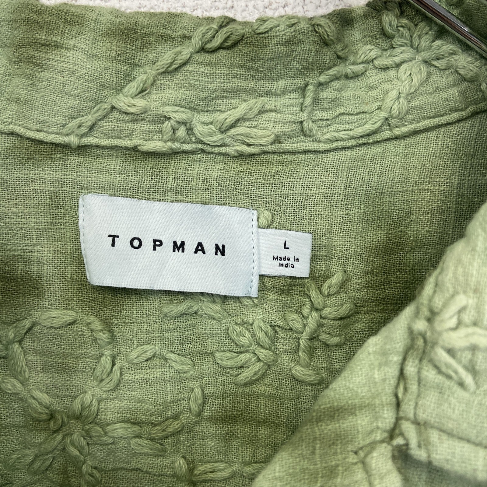古着 used　TOPMAN　トップマン　半袖刺柄シャツ　総柄　花柄　カジュアルデザイン　胸ポケット　襟付き　個性的　Lサイズ