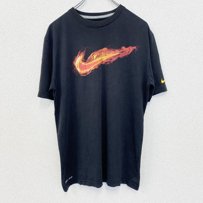 古着 used　NIKE ナイキ　半袖プリントデザインTシャツ　スウッシュロゴ　炎　DRI-FIT　クルーネック　黒　Mサイズ