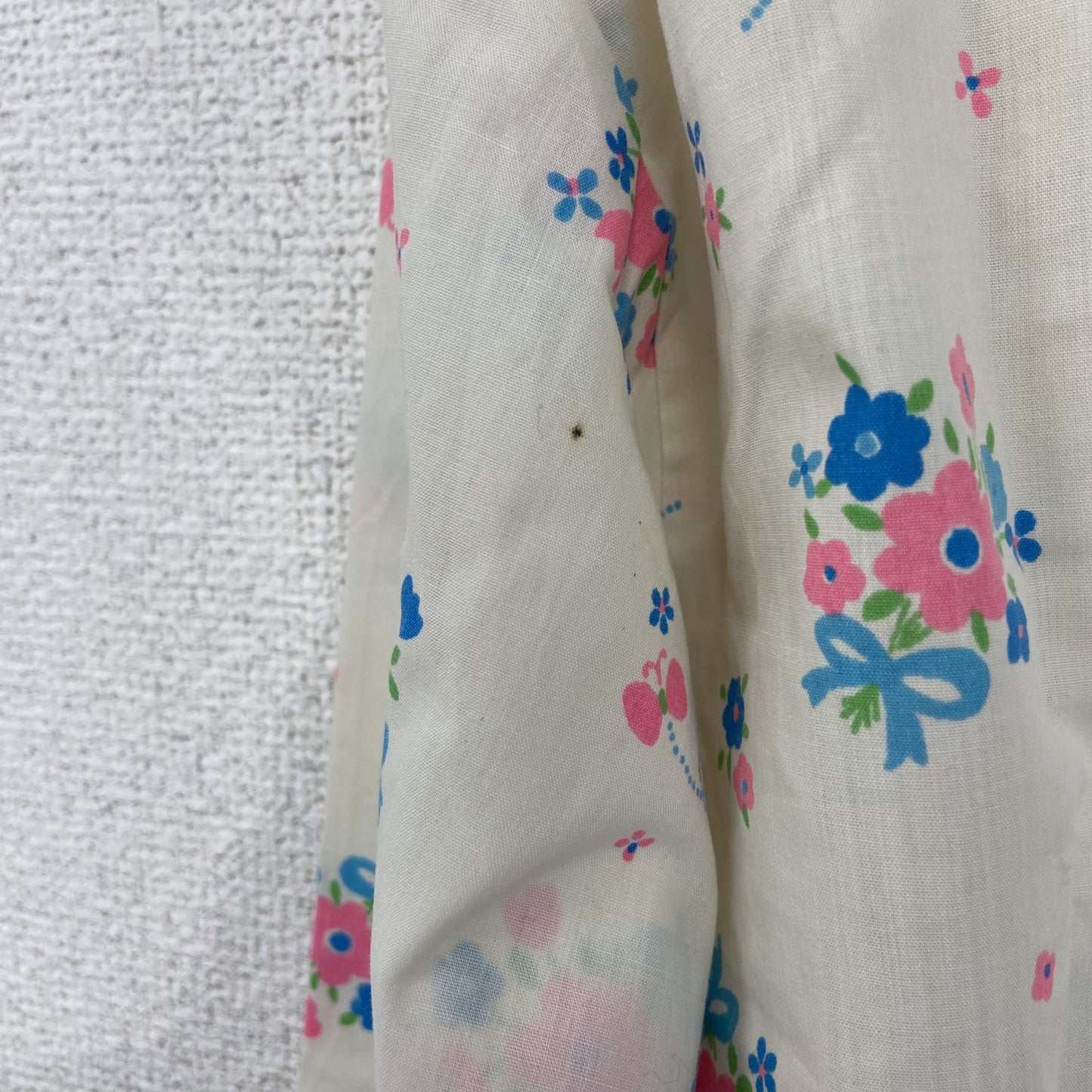 古着 used　Carr'e　長袖プリント柄シャツ　花柄　蝶々　総柄　レトロデザイン　ヴィンテージ風　白　ホワイト　Lサイズ