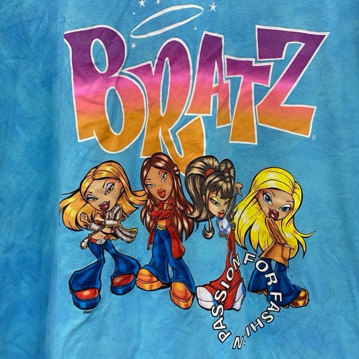 BRATZ　ブラッツ　半袖キャラクタープリントTシャツ　USドールT　ギャルT　タイダイ　水色　ライトブルー　Mサイズ