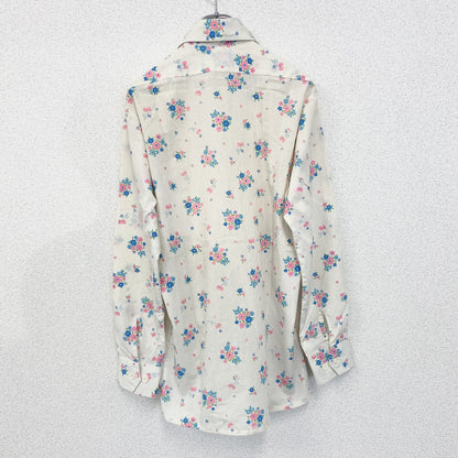古着 used　Carr'e　長袖プリント柄シャツ　花柄　蝶々　総柄　レトロデザイン　ヴィンテージ風　白　ホワイト　Lサイズ