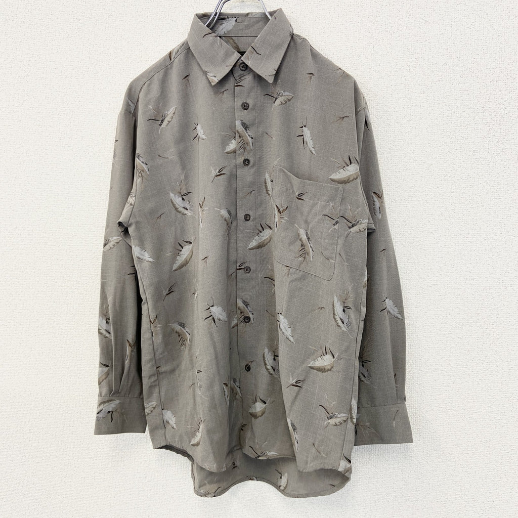 古着 used　PAO CLUB　パオ クラブ　長袖プリント柄シャツ　羽　総柄　レトロ　カジュアルデザイン　グレー　Mサイズ