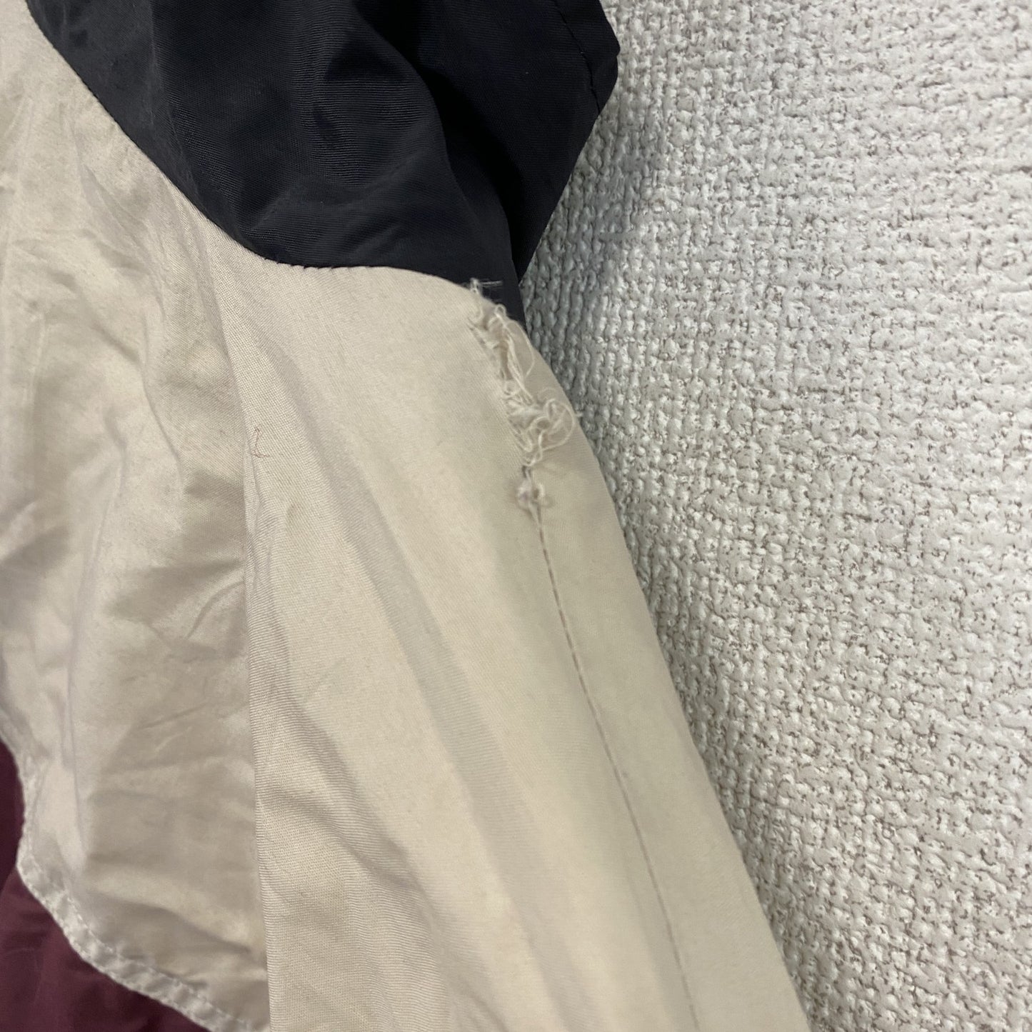 90s　Holloway　フルジップナイロンジャケット　ヴィンテージ　朱色　ボルドー　XSサイズ