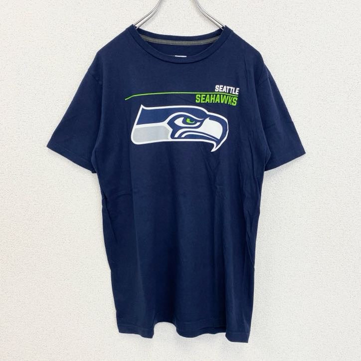 古着 used　NFL　TEAM APPAREL　半袖プリントTシャツ　シアトルシーホークス　フットボール　ネイビー　Mサイズ