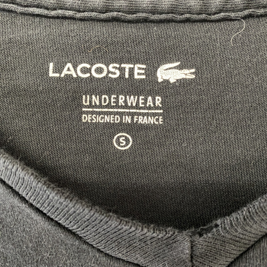 古着 used　LACOSTE ラコステ　半袖ワンポイントロゴTシャツ　クルーネック　シンプルデザイン　ノームコア　黒　Sサイズ