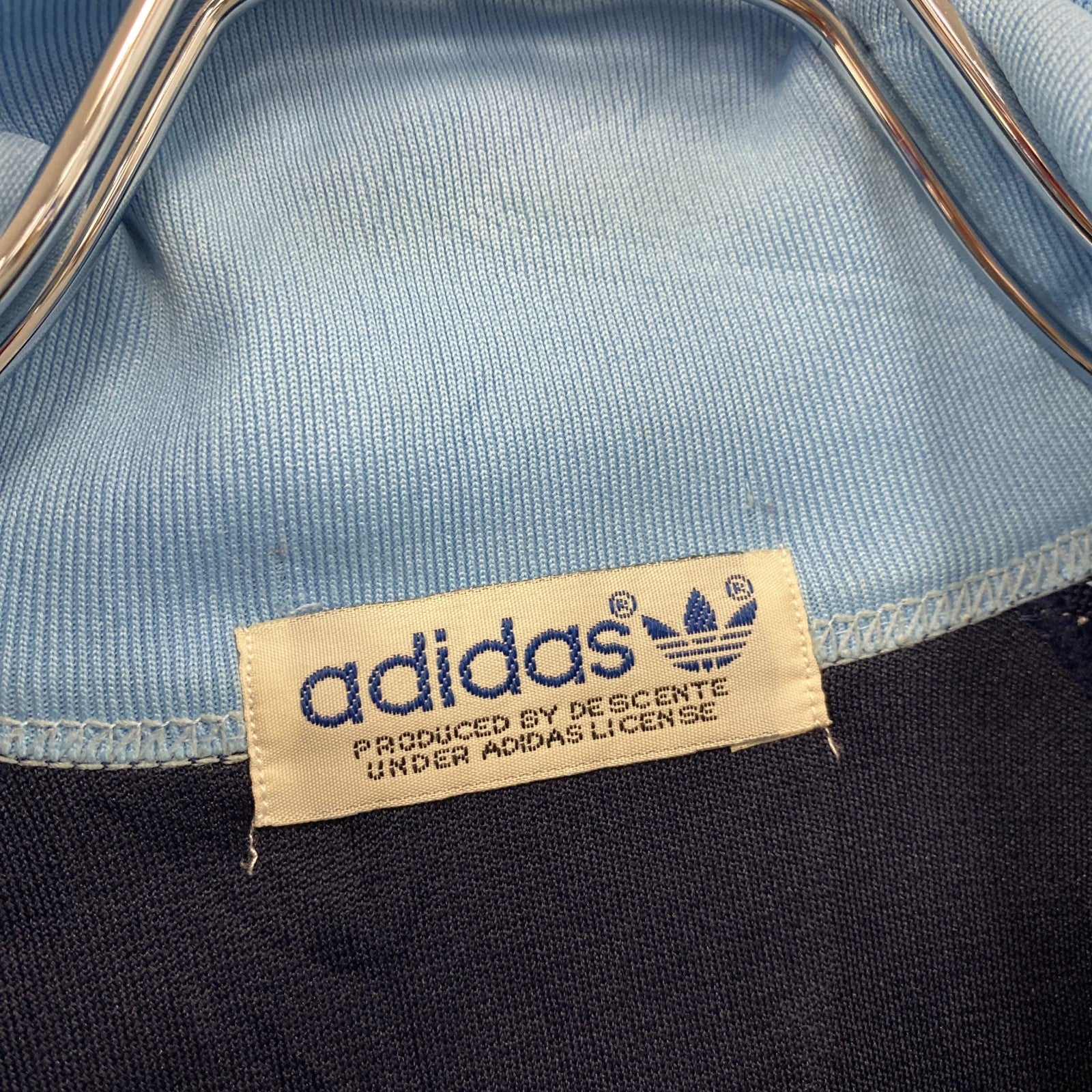 adidas　アディダス　トラックジャケット/ジャージ　刺繡ロゴ　紺　ネイビー　古着