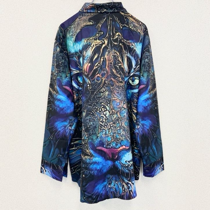 古着 used　長袖プリント柄シャツ　総柄　ア二マル　トラ　グラフィックタイガー　豹柄　派手　青　ブルー　XXXXLサイズ
