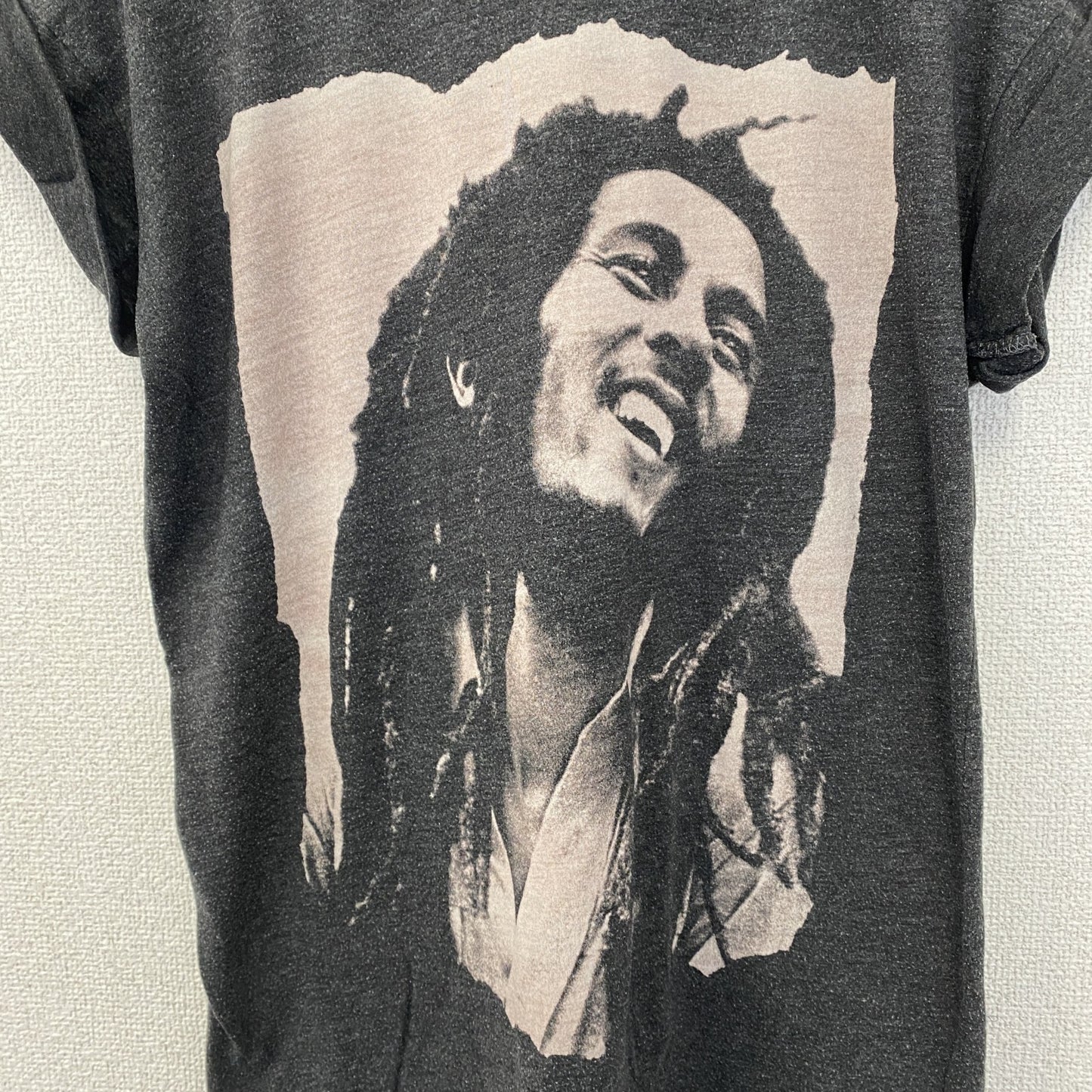 古着 used　ZION ザイオン　半袖プリントTシャツ　ボブ マリー　カジュアルデザイン　クルーネック　灰色　レトロ　Mサイズ