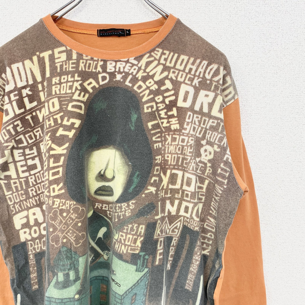 古着 used CUSUCO　クスコ　長袖プリントTシャツ　エレキギター　個性的　クルーネック　オレンジ　レトロ　Lサイズ