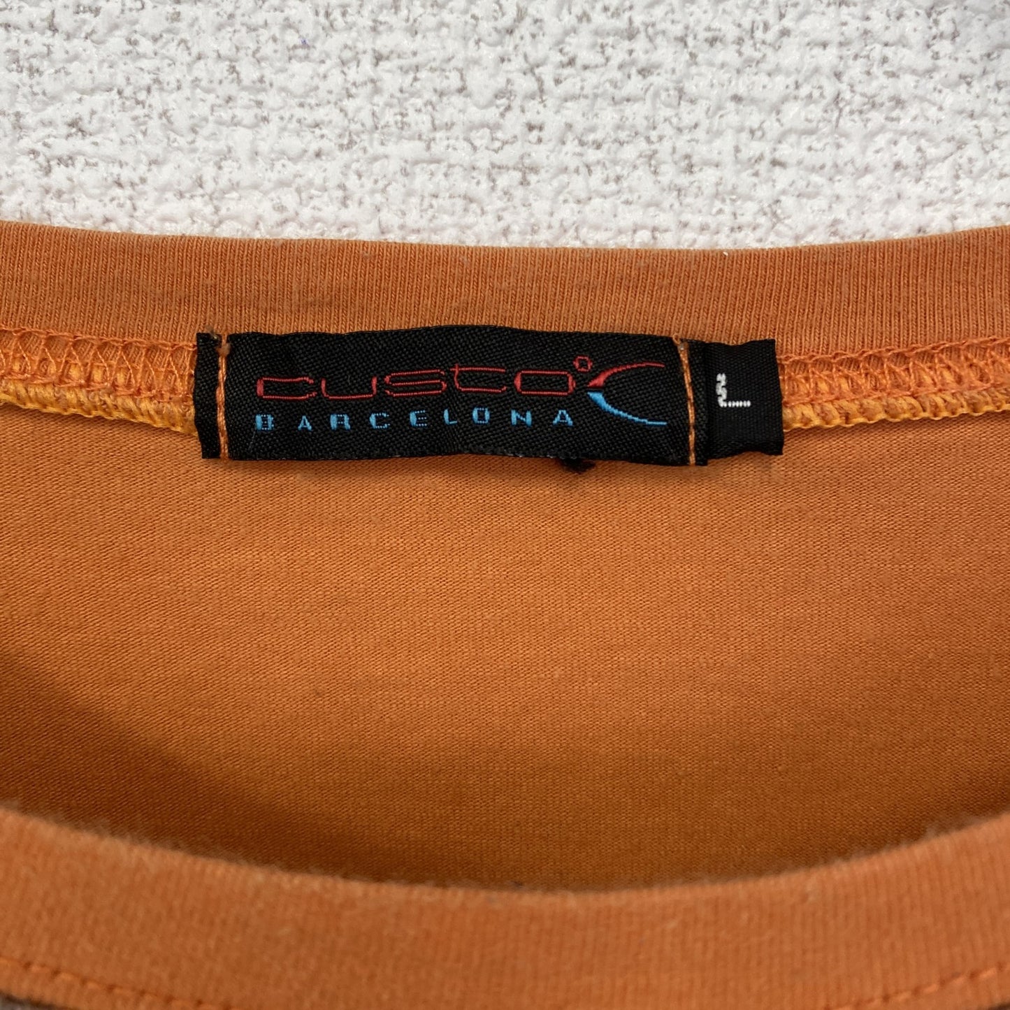 古着 used CUSUCO　クスコ　長袖プリントTシャツ　エレキギター　個性的　クルーネック　オレンジ　レトロ　Lサイズ