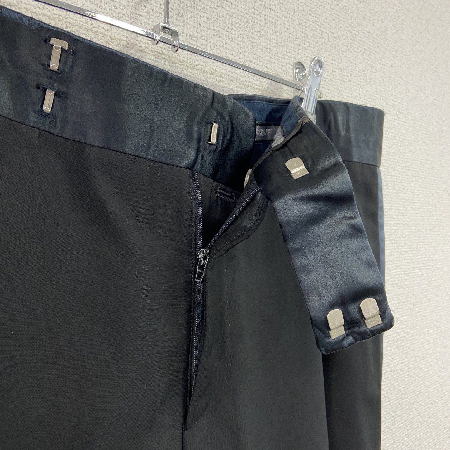 GIORGIO ARMANI　ジョルジオアルマーニ　タキシードパンツ　サイドライン　黒　ブラック