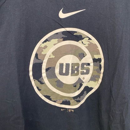 古着 used　NIKE　ナイキ　半袖ビッグプリントTシャツ　UBS　シカゴ カブス　スウッシュマーク　 黒　迷彩柄　XXLサイズ