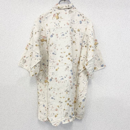 古着 used　半袖プリント柄シャツ　胸ポケット　レトロデザイン　カジュアル　絵具　カラフル　幾何学模様　ベージュ