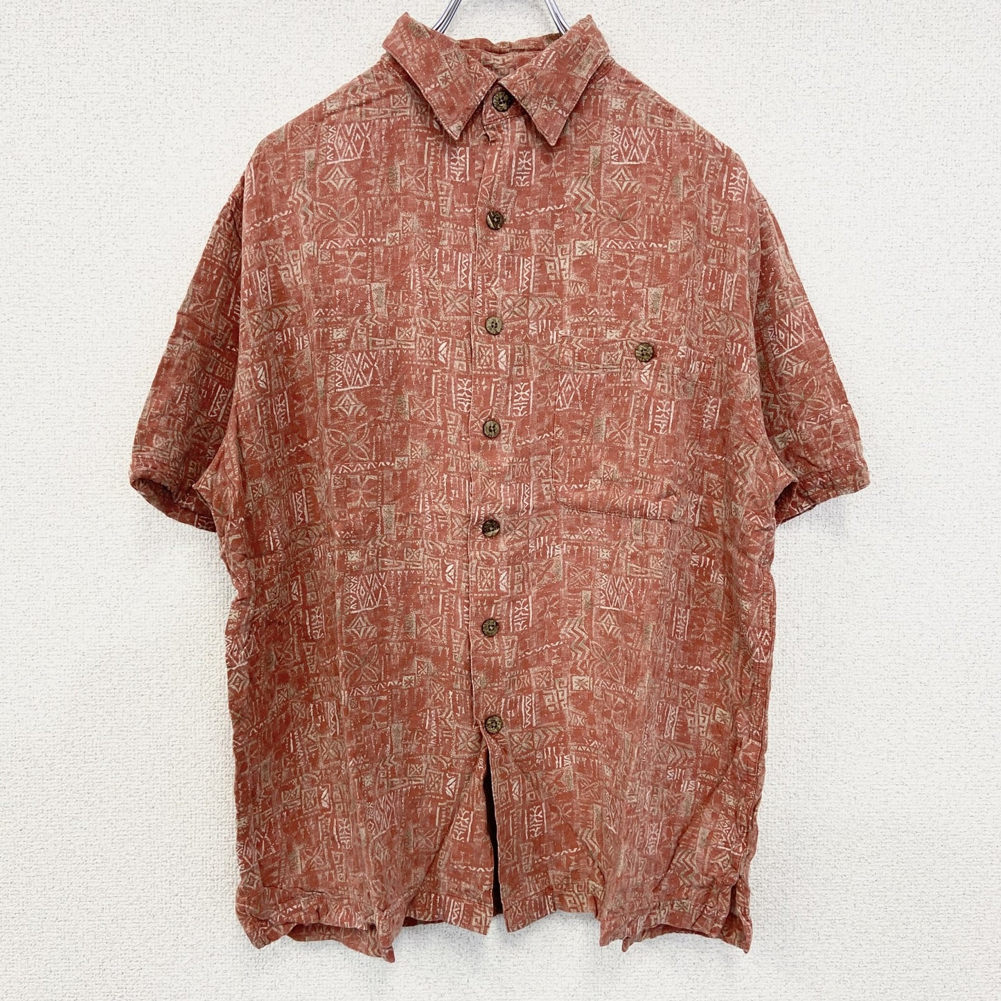 古着 used　Caribbean　半袖プリント柄シャツ　胸ポケット　レトロデザイン　カジュアル　壁画　アロハ　民族　赤　Mサイズ
