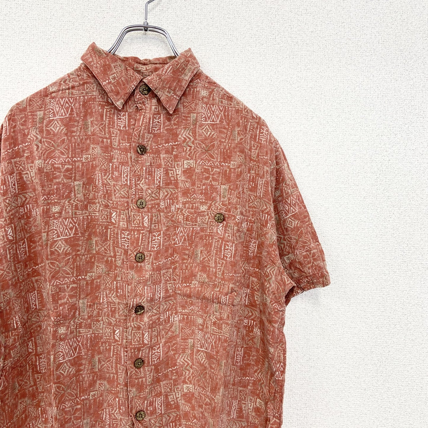 古着 used　Caribbean　半袖プリント柄シャツ　胸ポケット　レトロデザイン　カジュアル　壁画　アロハ　民族　赤　Mサイズ