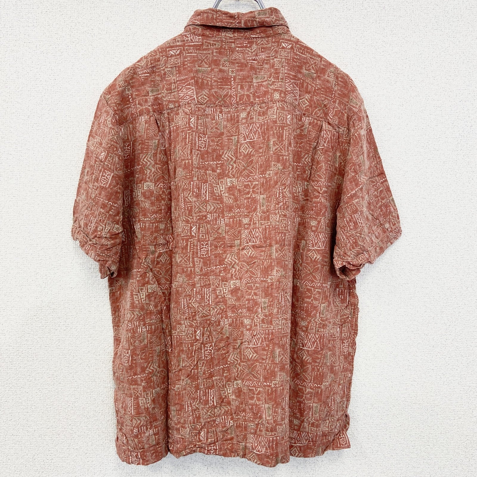 古着 used　Caribbean　半袖プリント柄シャツ　胸ポケット　レトロデザイン　カジュアル　壁画　アロハ　民族　赤　Mサイズ