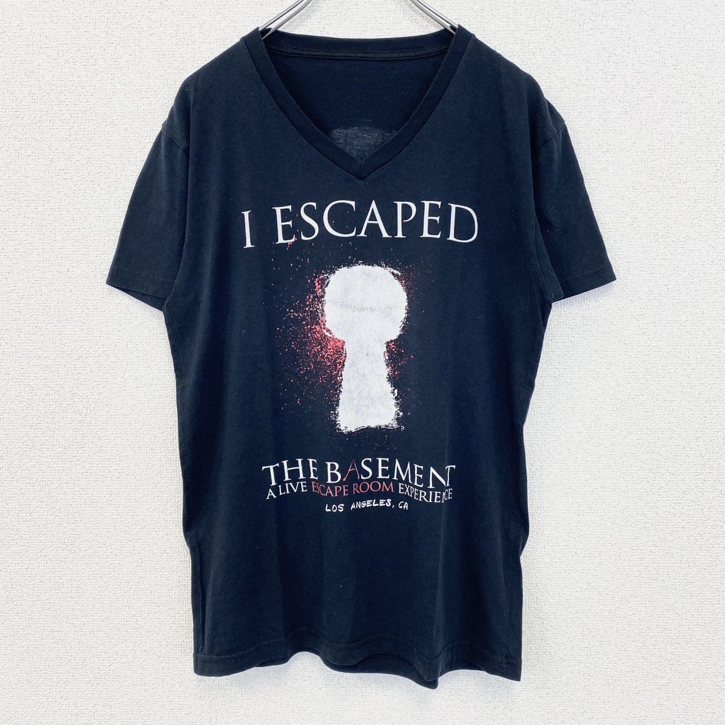 古着 used　ノーブランド　半袖プリントTシャツ　鍵穴　I ESCAPED　カジュアルデザイン　クルーネック　黒　Mサイズ
