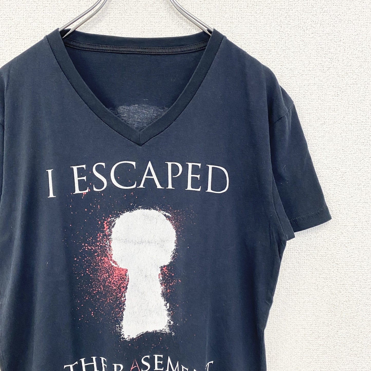 古着 used　ノーブランド　半袖プリントTシャツ　鍵穴　I ESCAPED　カジュアルデザイン　クルーネック　黒　Mサイズ
