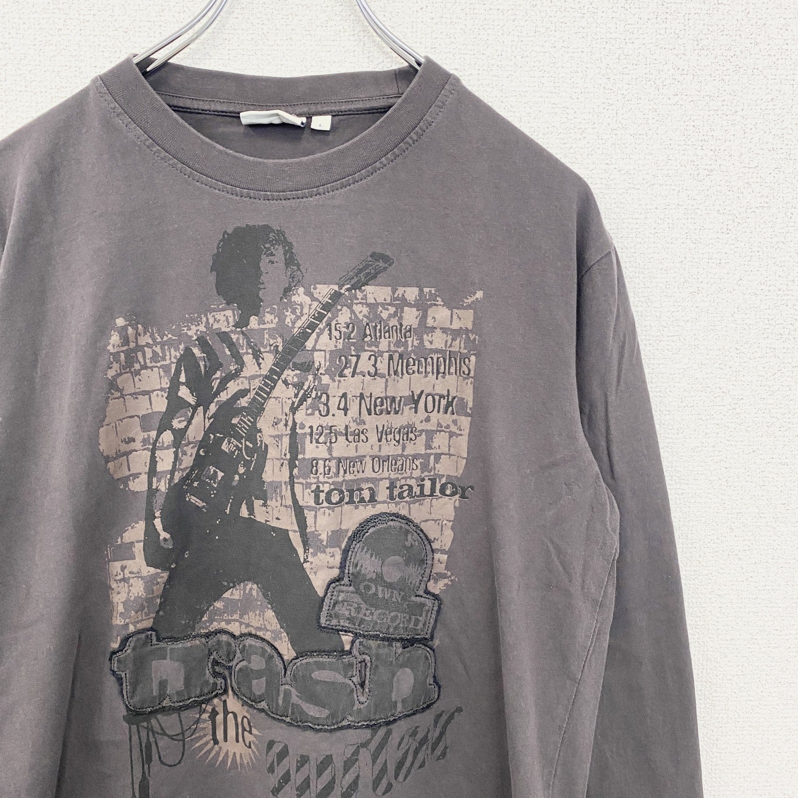 古着 used　TOM TAILOR　長袖プリントTシャツ　trash　MUSIC　立体デザイン　クルーネック　茶色　Mサイズ