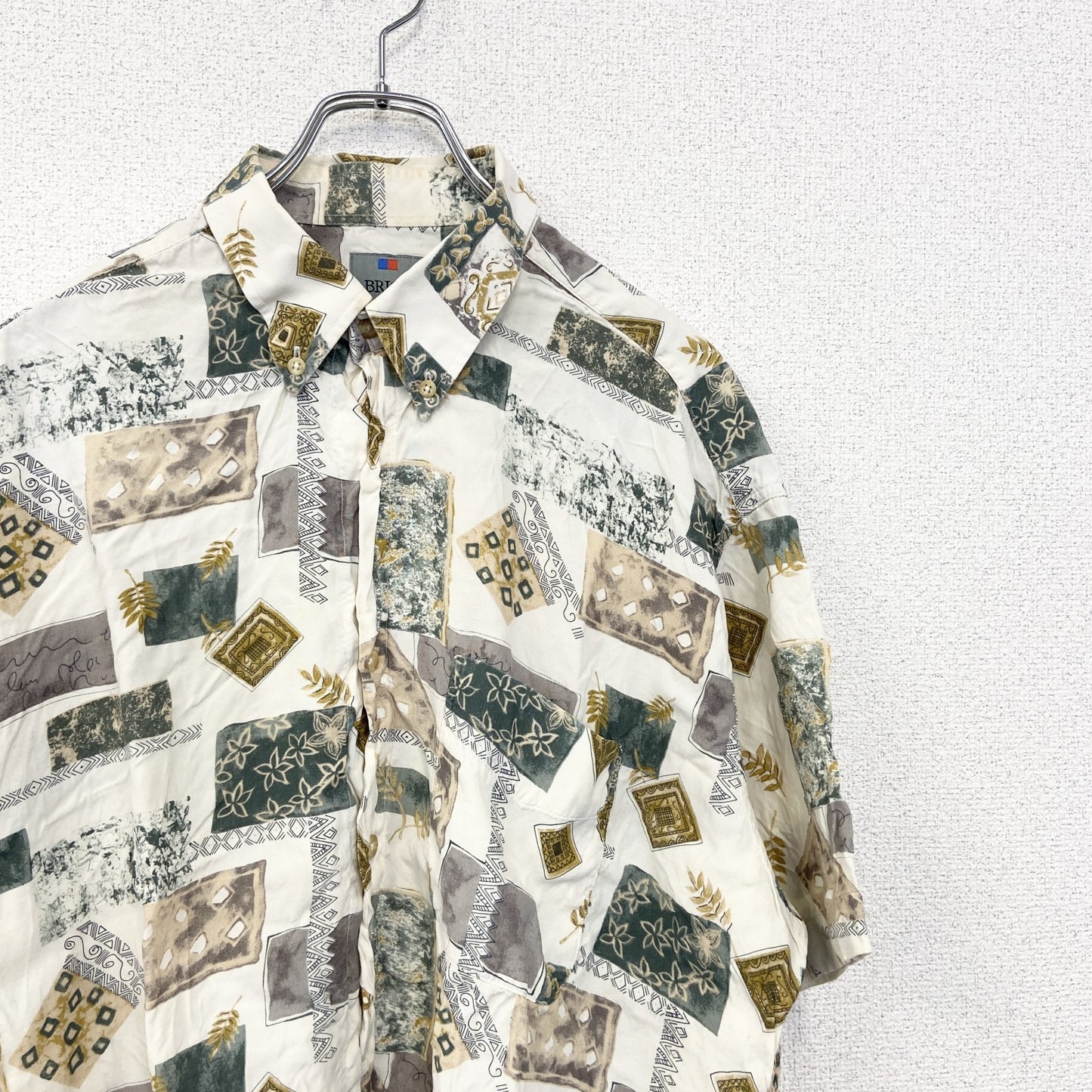 古着 used　BRICE　半袖プリント総柄シャツ　レトロデザイン　幾何学模様　アメカジ　アート柄　リーフ　緑　グリーン